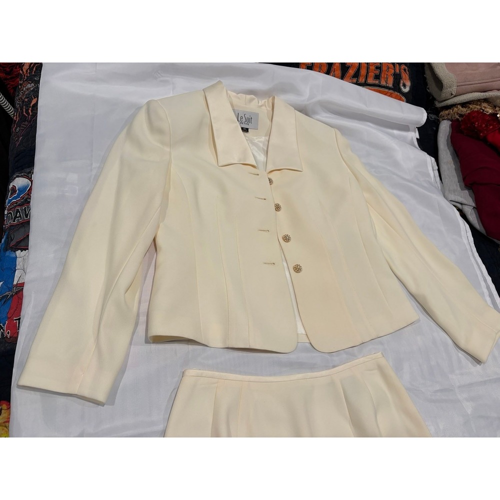 Le Suit Cream colored suit skirt